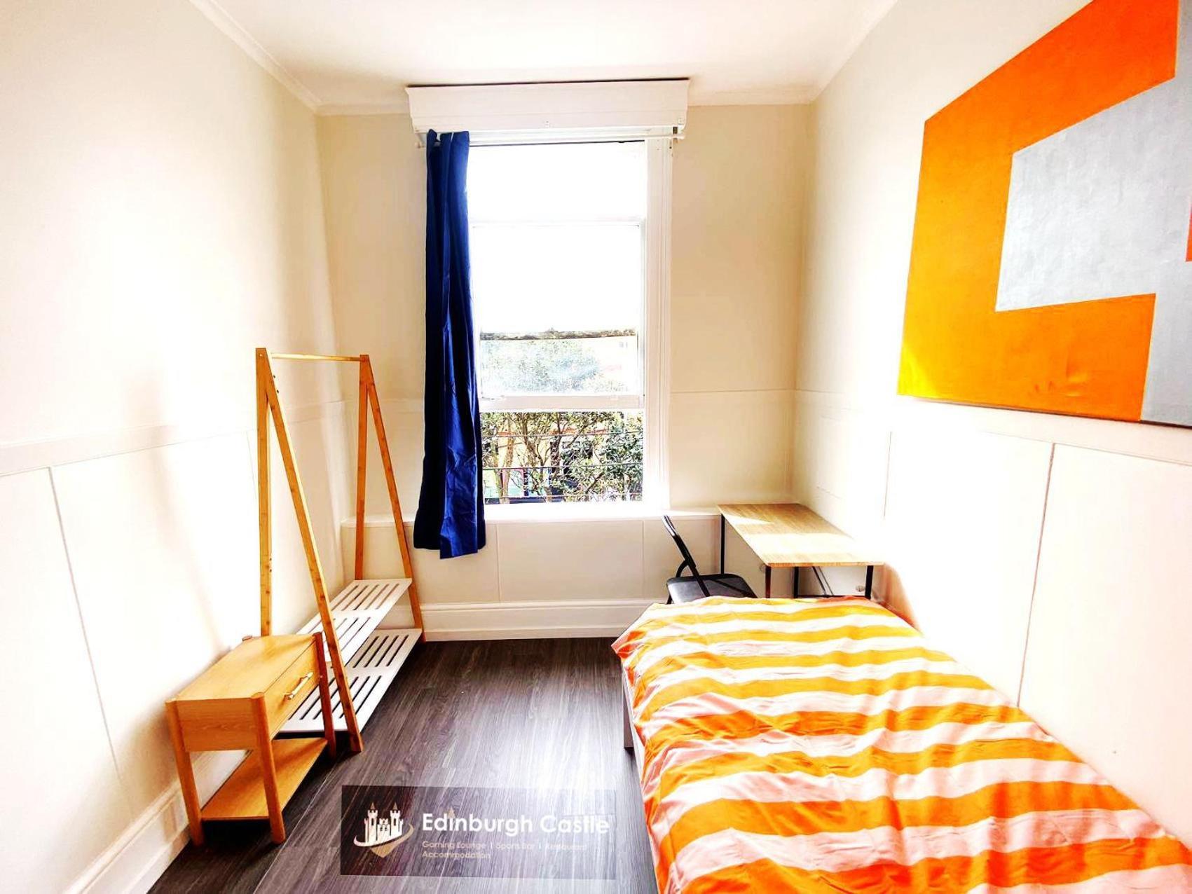 215 Edinburgh Castle Hostel Auckland Exterior photo